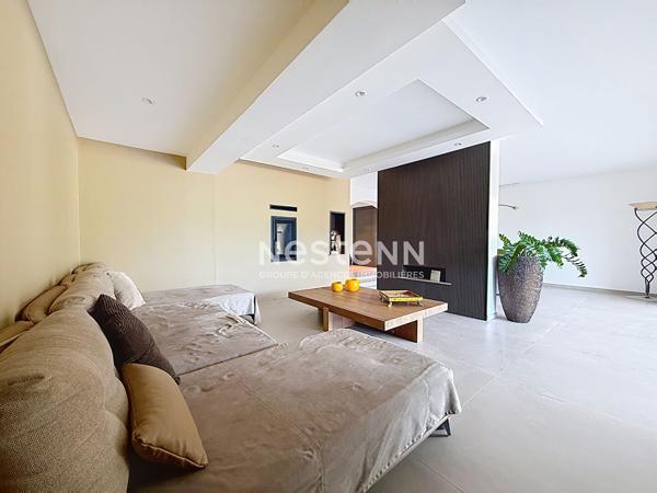 A VENDRE Maison La Garde Freinet 5 pièces 200 m2- terrain 24956m2- Calme- Prestige