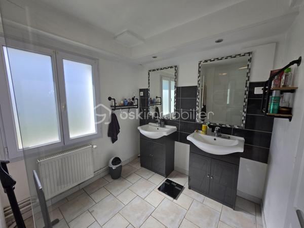 Maison de village de 205 m²