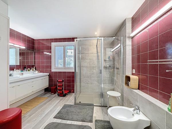 Maison 5 pièces - 187 m²