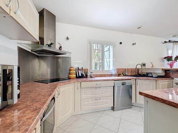 Maison 5 pièces - 187 m²