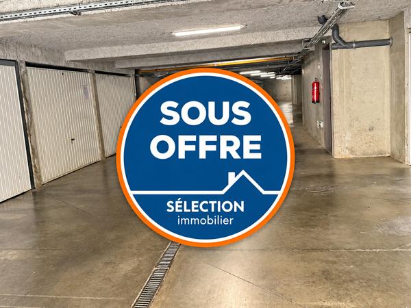 Garage fermé en sous sol