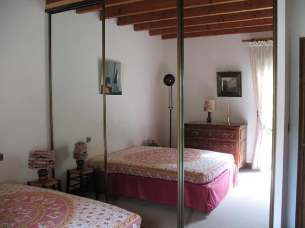 Maison 130 m2 sur plus de 5 hectares de bois et prairie.