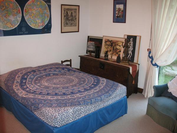 Maison 130 m2 sur plus de 5 hectares de bois et prairie.