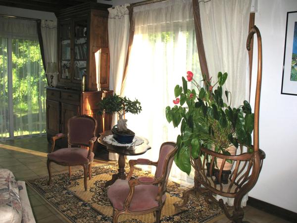 Maison 130 m2 sur plus de 5 hectares de bois et prairie.