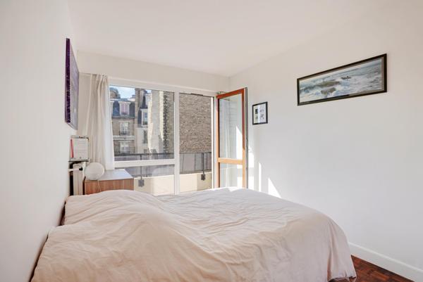 T3 lumineux 74m2 avec 2 balcons en étage – Parc Montsouris, Paris 14e