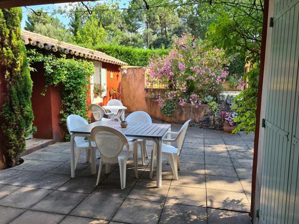 Villa avec piscine à Roussillon