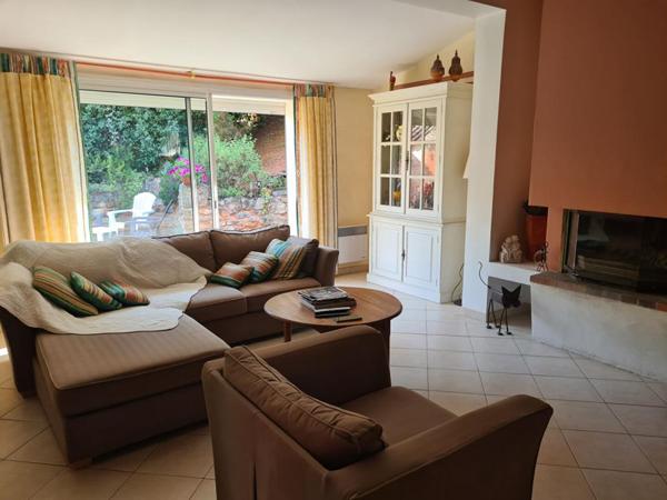 Villa avec piscine à Roussillon