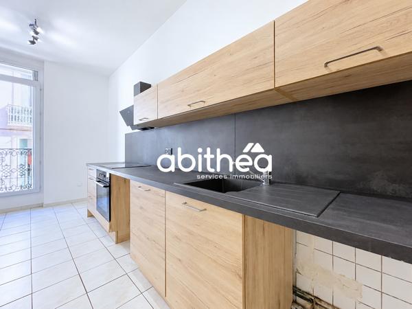 APPARTEMENT 4 PIÈCES – 88,74 M² CARREZ – 102 M² AU SOL – 3 CHAMBRES – CENTRE VILLE DE BÉZIERS