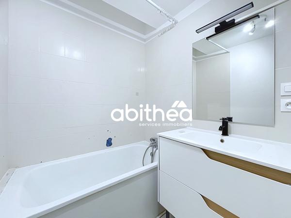 APPARTEMENT 4 PIÈCES – 88,74 M² CARREZ – 102 M² AU SOL – 3 CHAMBRES – CENTRE VILLE DE BÉZIERS