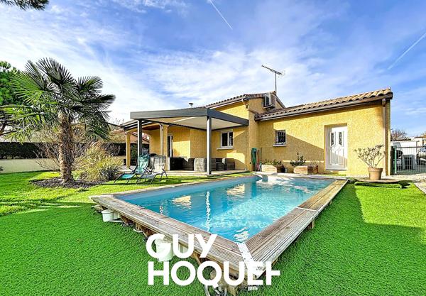 Villa Plain pied 4 chambres et Terrain de 832 m² environ - 71000 SENNECE LES MACON