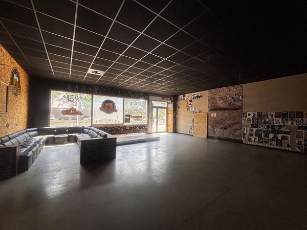 À LOUER ? Local commercial 120M2 idéalement situé à Bollène