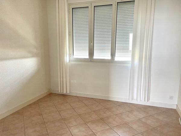 Appartement 5 pièce(s) 4 chambre(s) 127.6 m²