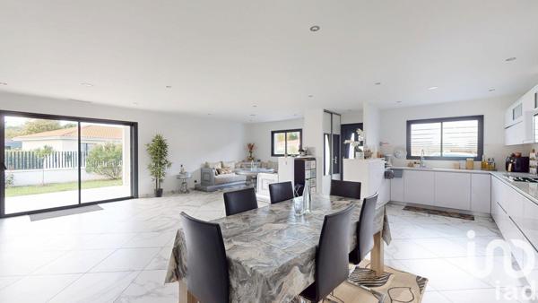 Maison à vendre 6 pièces 149 m² Saint-Paul-lès-Dax