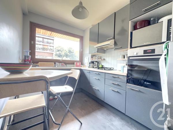 Appartement F4 à vendre  4 pièces - 86,41 m2 LA CELLE ST CLOUD - 78