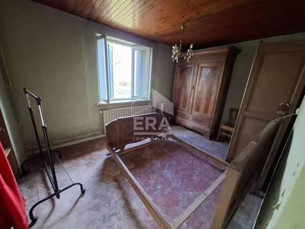 Corps de ferme proche de Montrevel, 5min dans environnement calme avec dépendances