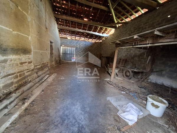 Corps de ferme proche de Montrevel, 5min dans environnement calme avec dépendances