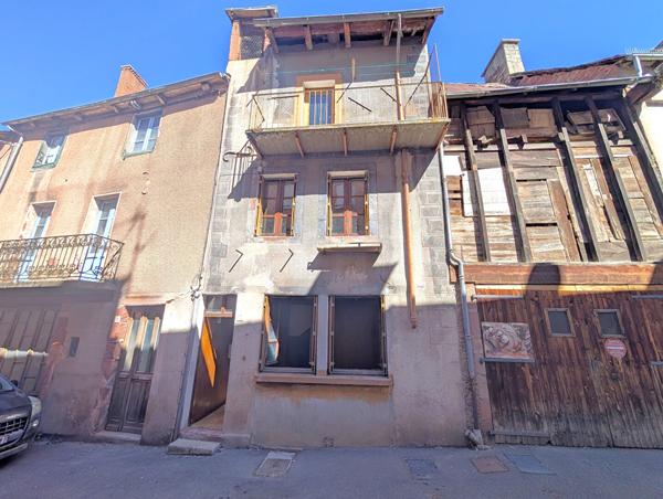 Villecomtal, Maison de village 70 m² à rénover + combles Villecomtal