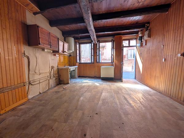 Villecomtal, Maison de village 70 m² à rénover + combles Villecomtal