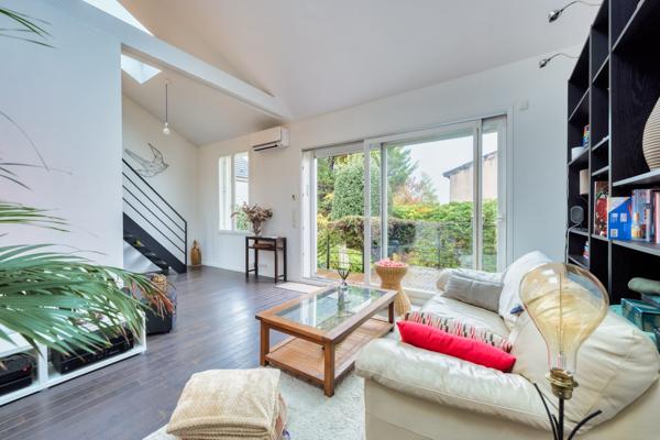 Maison rare face au parc – jardin plein sud
