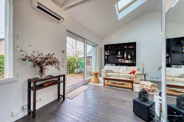 Maison rare face au parc – jardin plein sud
