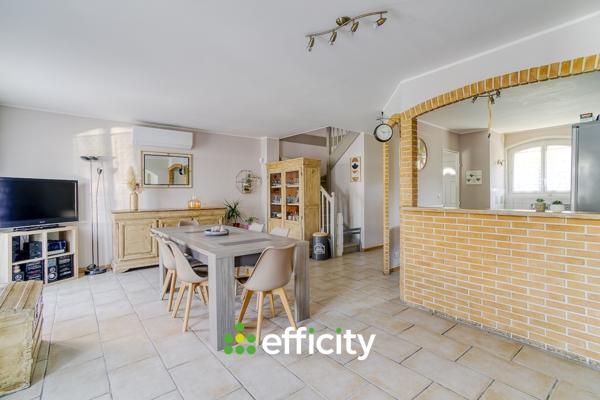 Maison
         4 pièces
        - 96 m² Exclusivité 345 000 € *