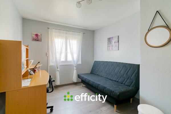 Maison
         4 pièces
        - 96 m² Exclusivité 345 000 € *