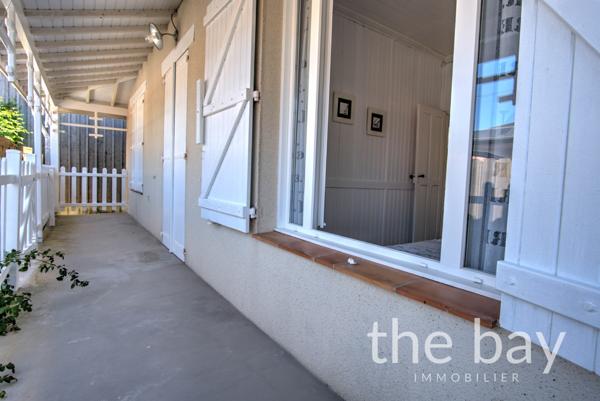 Lège-Cap-Ferret (33950) Bas de villa avec accès au bassin.