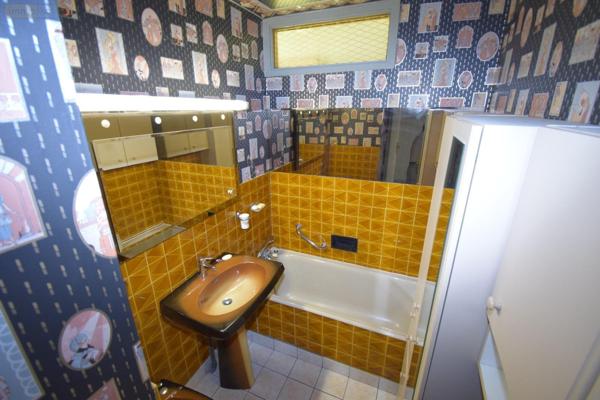 Appartement à rénover à vendre à Grenoble en Isère (38100), ref : 38161-6/25