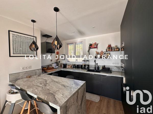 Appartement 3 pièces de 54 m² à Six-Fours-les-Plages (83140)