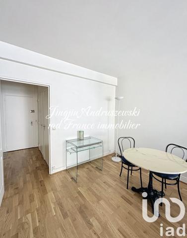 Studio 1 pièce de 41 m² à Paris (75016)