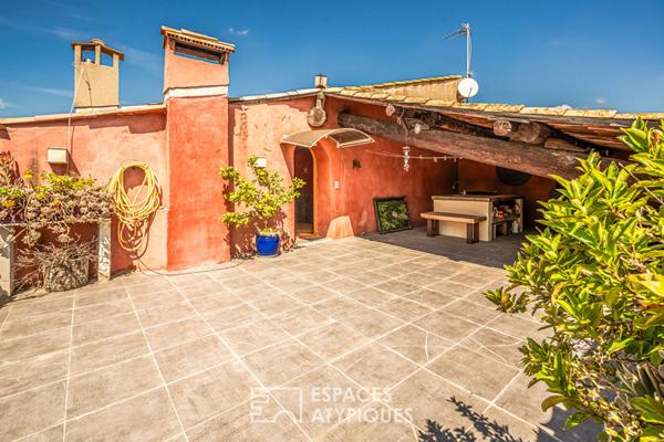 Élégante bourgeoise avec terrasse sur les toits