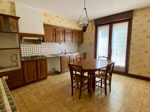 maison familiale avec terrain attenant et garage