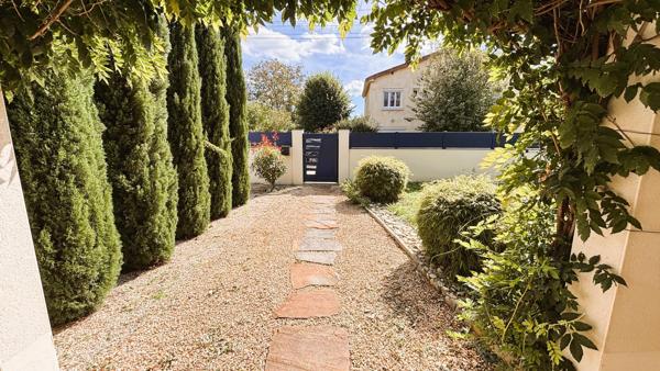 MARSSAC, GRANDE MAISON DE 170M2 AVEC PISCINE