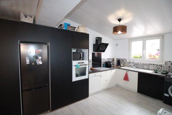 Maison de ville à vendre à Saint-Pol-sur-Mer dans le Nord (59430), ref : D1058