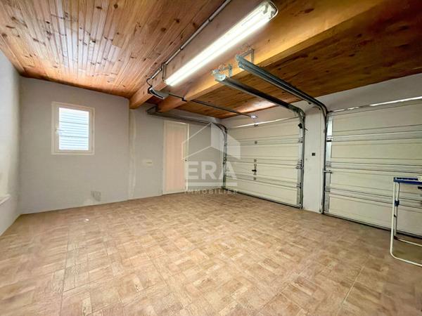 A VENDRE 84120 PERTUIS MAISON TYPE 6 PIECES D'ENVIRON 146M² AVEC DOUBLE GARAGE, PISCINE, POOL HOUSE ET JARDIN