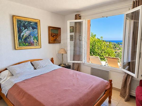 Appartement 2 chambre(s) à vendre - Le Lavandou, Var - 83