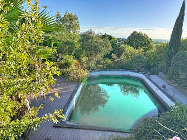 Maison avec piscine et studio indépendant