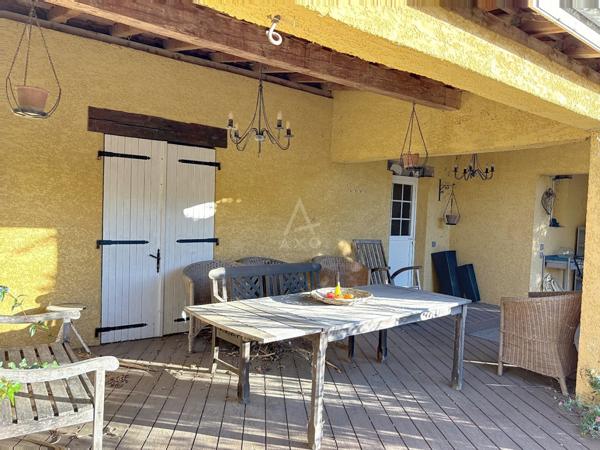 Maison avec piscine et studio indépendant