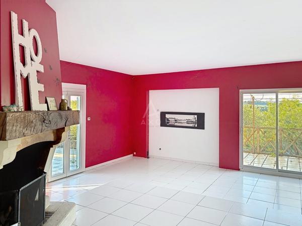 Maison avec piscine et studio indépendant