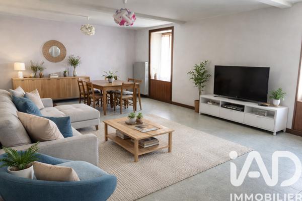 Maison à vendre 6 pièces 131 m² Sail-sous-Couzan