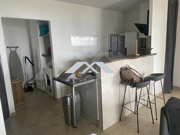 Appartement T3 rénové 66 m² 17 ème Tampon