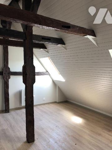 A vendre à Mauriac (CANTAL), un immeuble de rapport entièrement rénové en centre-ville, compren...