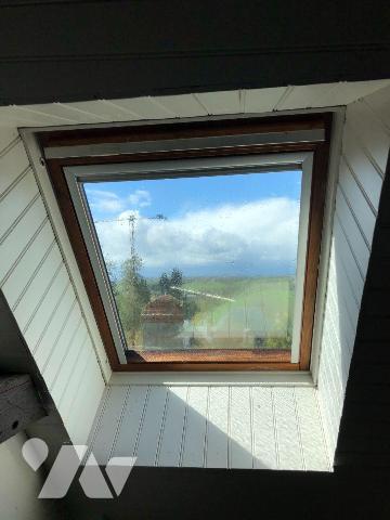 A vendre à Mauriac (CANTAL), un immeuble de rapport entièrement rénové en centre-ville, compren...