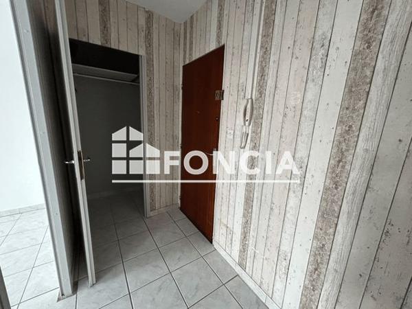 Location Appartement 2 pièces 41.25 m² - 8 AVENUE DU MAIL Bagnols Sur Ceze 30200