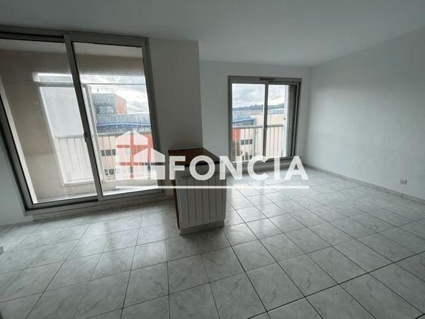 Location Appartement 2 pièces 41.25 m² - 8 AVENUE DU MAIL Bagnols Sur Ceze 30200