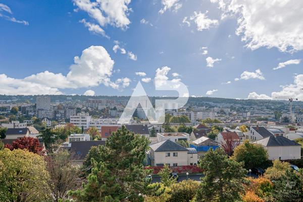 Appartement Rueil Malmaison 3 pièce(s) 69.56 m2 €340 000 ** - Référence 19472