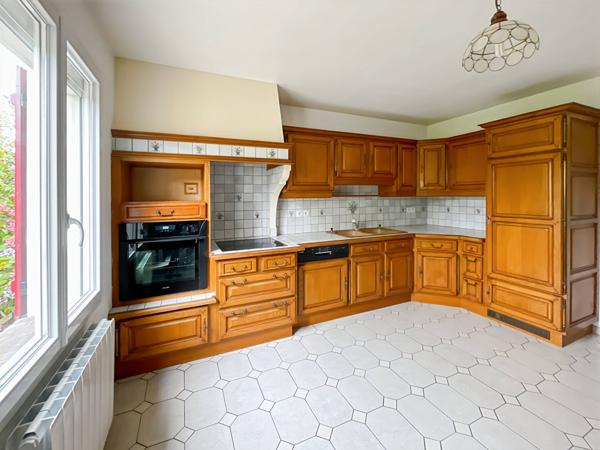 Maison Le Mesnil Esnard 7 pièces sur sous sol total