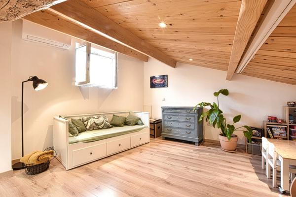 Belle demeure rénovée, charme et douceur de vivre à Aniane