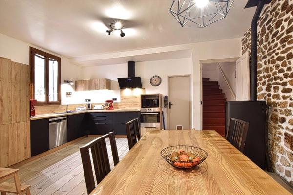 Belle demeure rénovée, charme et douceur de vivre à Aniane