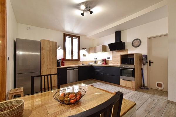 Belle demeure rénovée, charme et douceur de vivre à Aniane